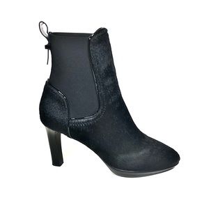 🌹Aquatalia Black Calf Hair w/ Patent Trim Pull On Ankle Boots 🌹